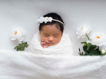 sesión fotográfica de bebé recién nacido